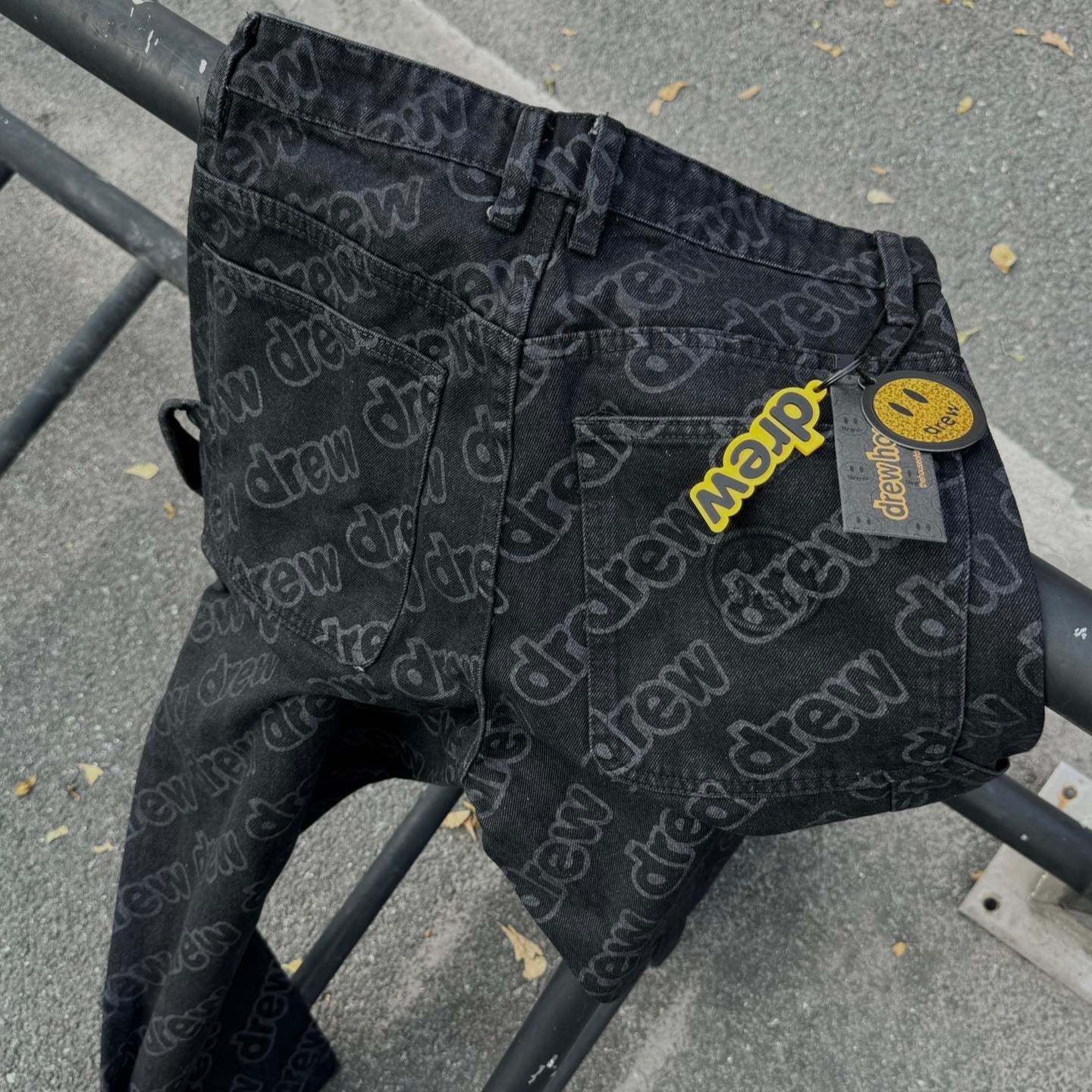 Calça Carpenter Black Secret Repeat