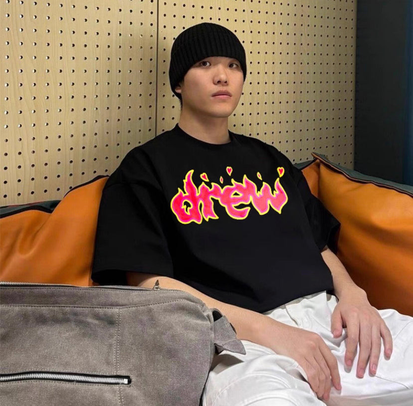 Camiseta Logo on Fire Drew House