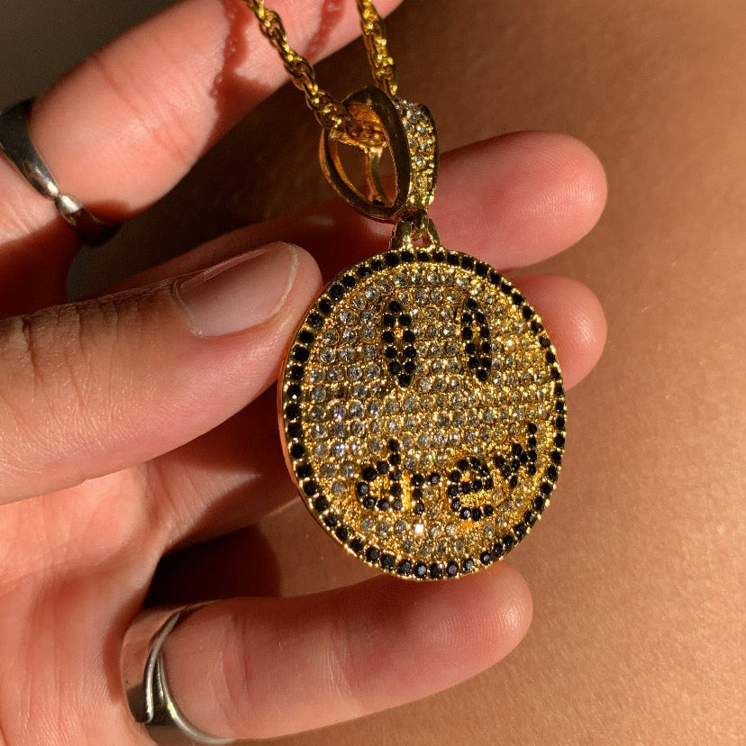 Cordão Diamante Cravejado Dourado "Smile Mascot" Drew House I Justin Bieber