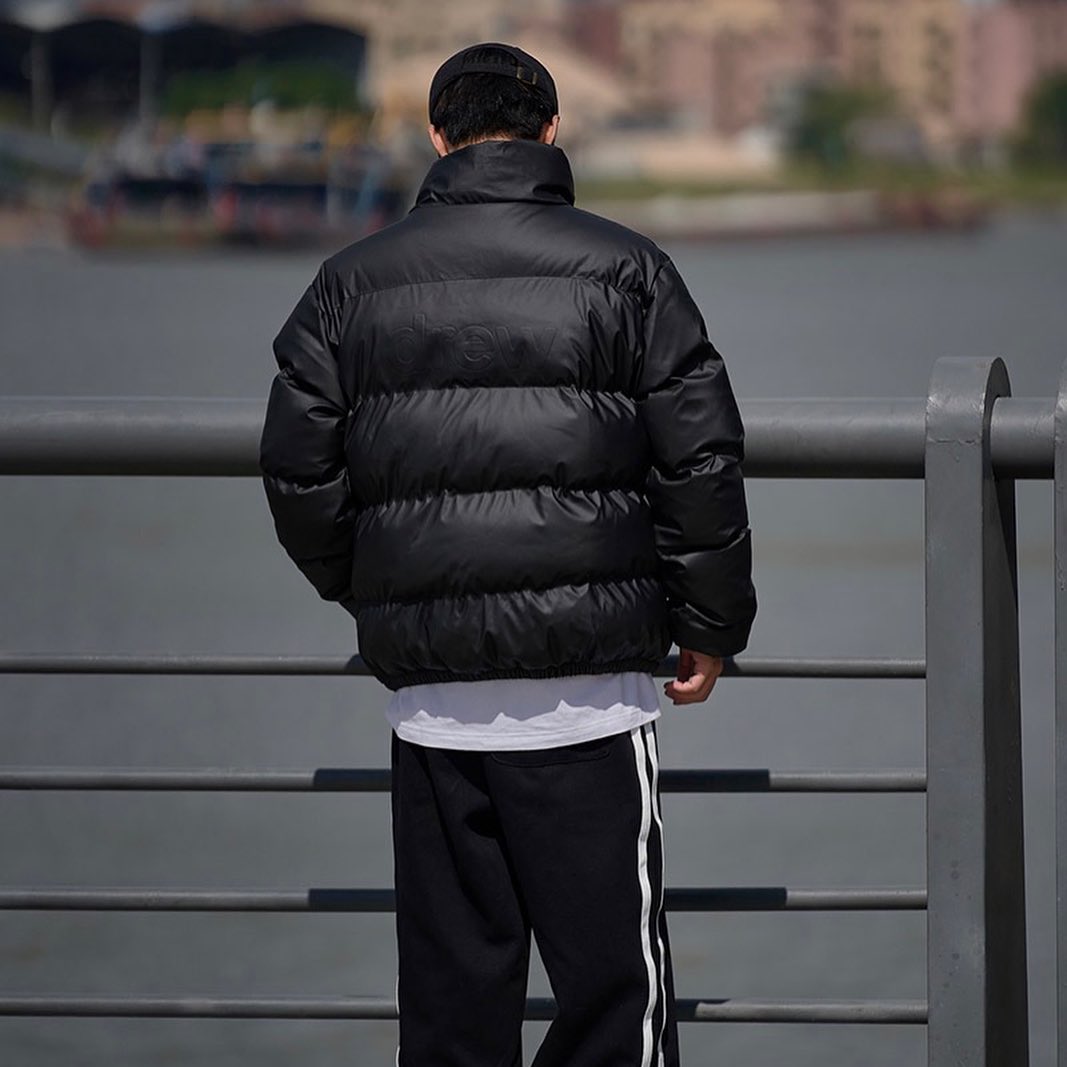 Jaqueta Puffer Mascot Simples "Preta" Drew House