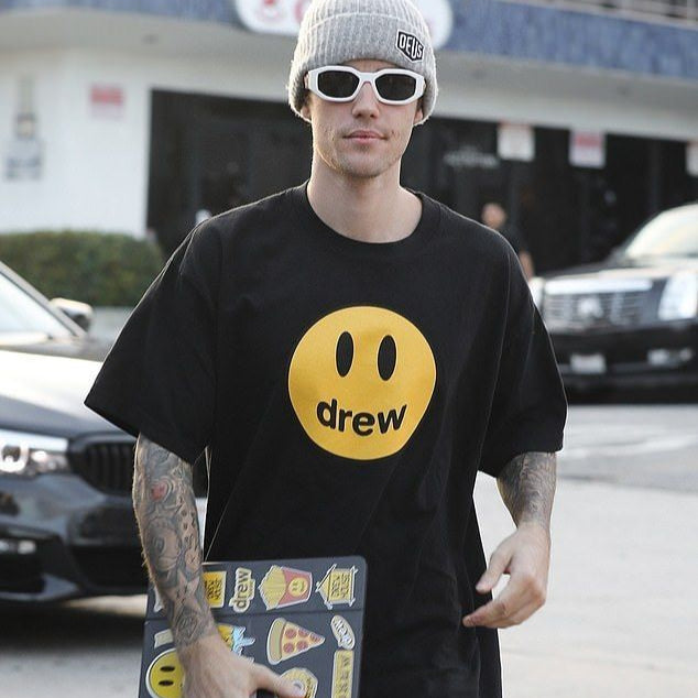 Camiseta Tradicional Smile Mascot "Preta"