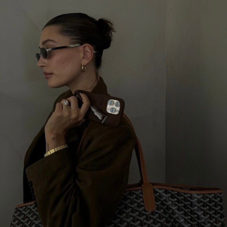 Rhode Lip Case de Hailey Bieber para Iphone  - Marrom Expresso