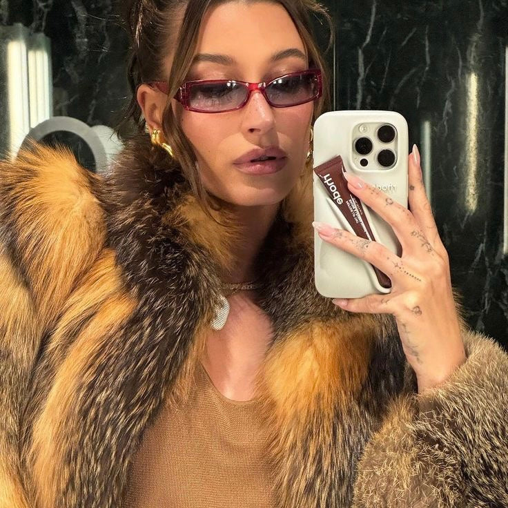 Rhode Lip Case de Hailey Bieber para Iphone - Cinza