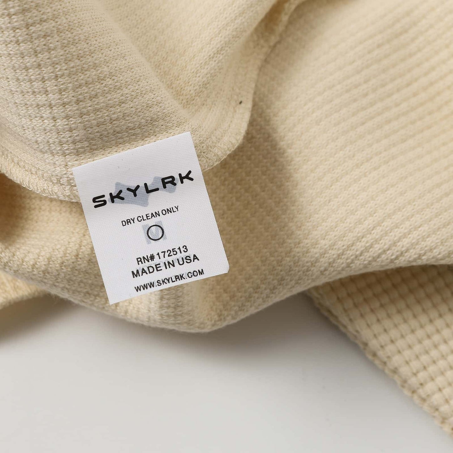 Suéter SKYLRK "Waffle Mock Neck" Creme